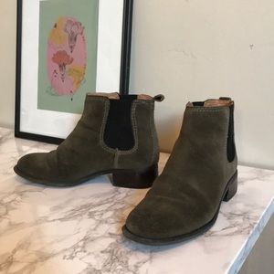 Olive suede Chelsea boots